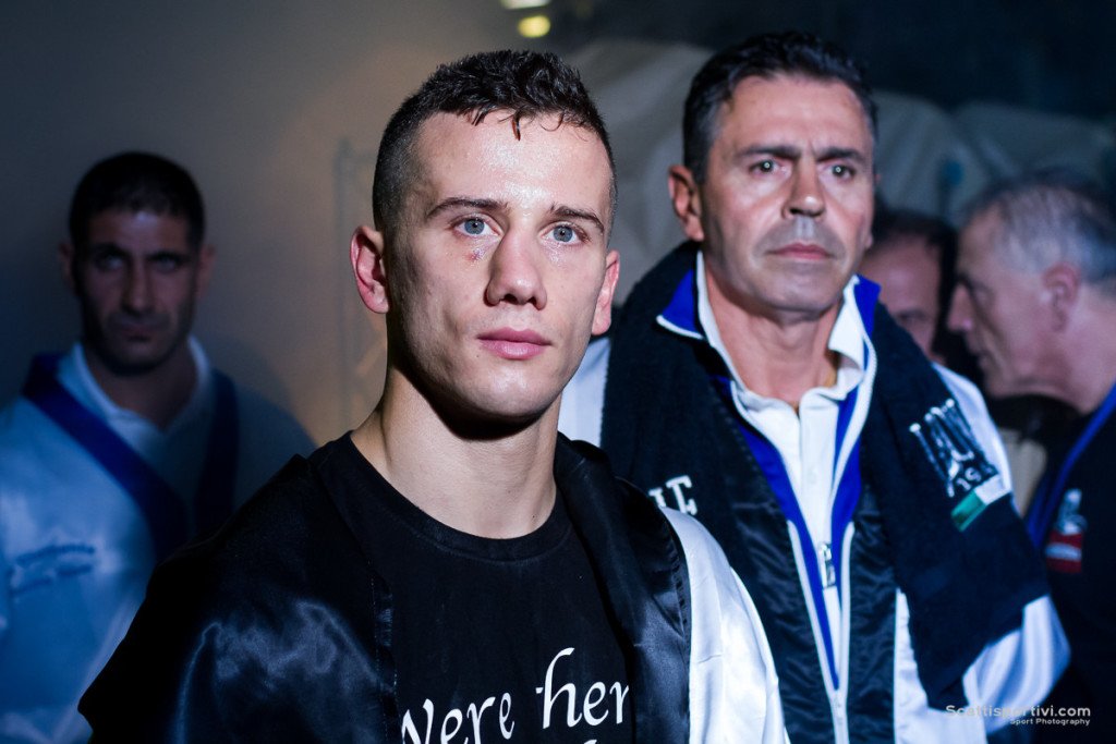 Manuel Lancia fa il suo ingresso sul ring